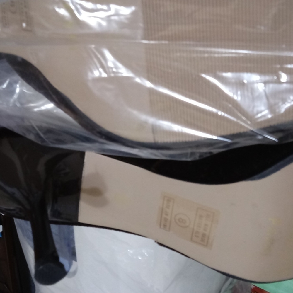NWOT Passi/Passi Italian jeweled mules pointy toe - Picture 5 of 6